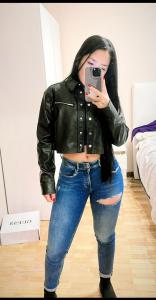 742088643: Chica busca chico en León