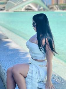 610946914: Chica busca chico en Madrid