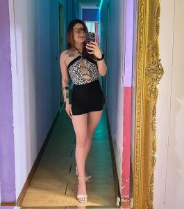610885818: Chica busca chico en Madrid
