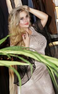 637828903: Chica busca chico en Barcelona