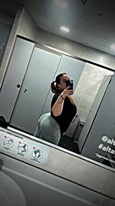 742058105: Chica busca chico en Madrid