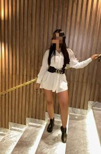 613363581: Chica busca chico en Sevilla