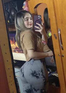 674929498: Chica busca chico en Madrid