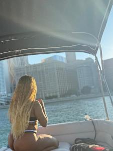 651159440: Chica busca chico en Cantabria