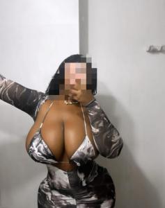 647409201: Chica busca chico en Valencia