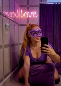 678778566: Chica busca chico en Barcelona