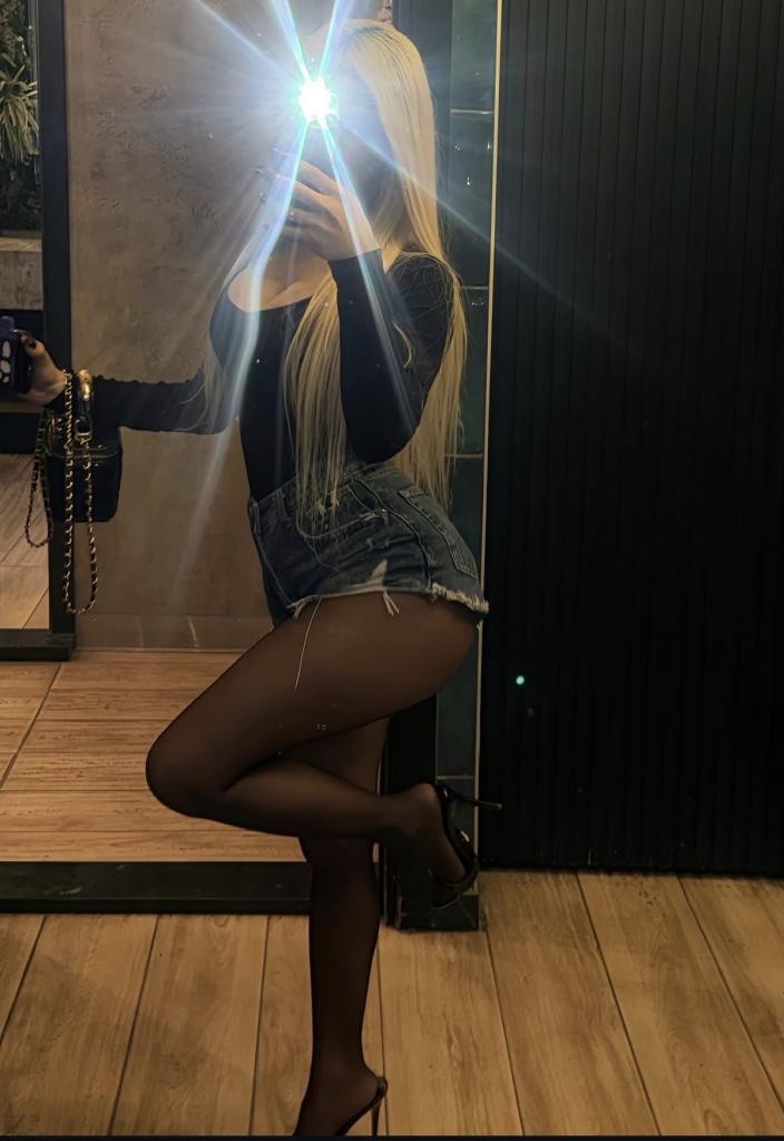 Transexual en Sevilla: Transexuales y Travestis