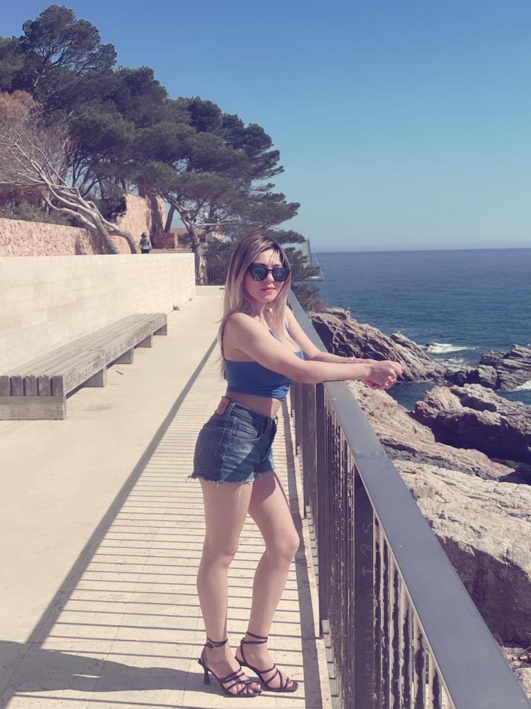 Chica busca chico en Barcelona: 