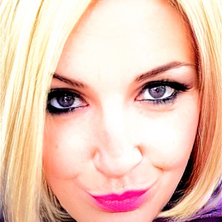 624370274: Chica busca chico en Madrid