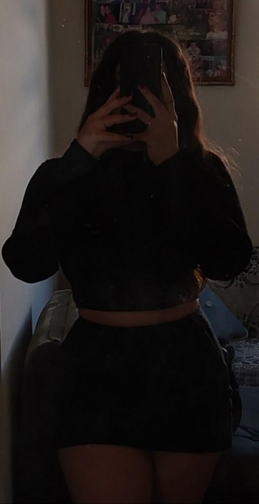 663782141: Chica busca chico en Granada