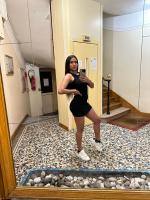 647748044: Chica busca chico en Málaga