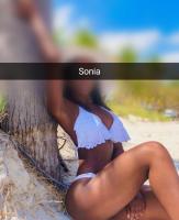 611299835: Chica busca chico en Gerona