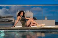 647216665: Chica busca chico en Ibiza