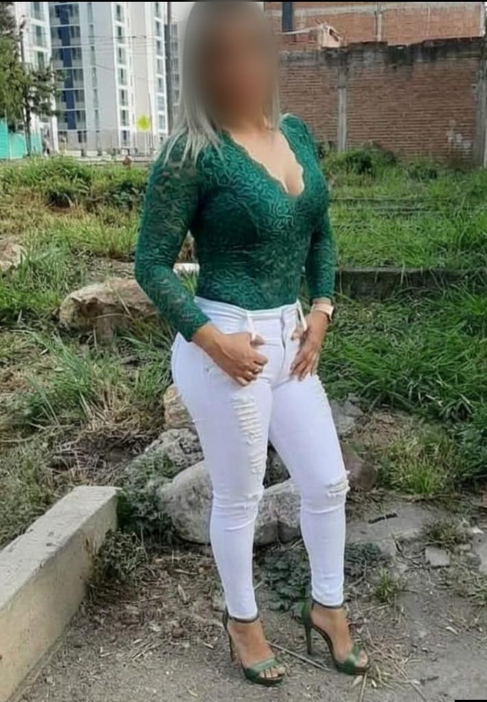 Chica busca chico en La Coruña: 