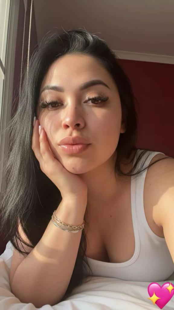 666245227: Chica busca chico en Málaga