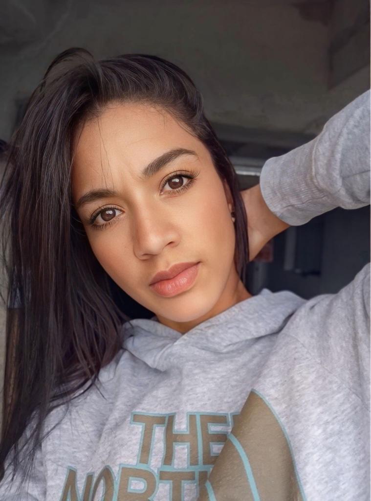 Chica busca chico en Granada: Chica busca chico