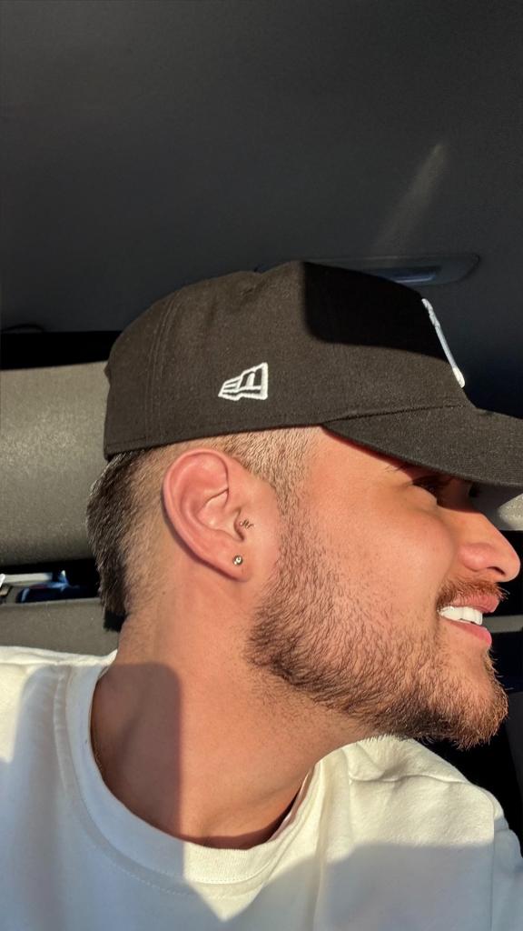 613217875: Chico busca chica en Pontevedra