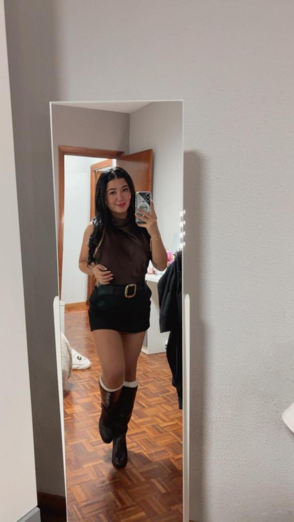 643015122: Chica busca chico en Almería