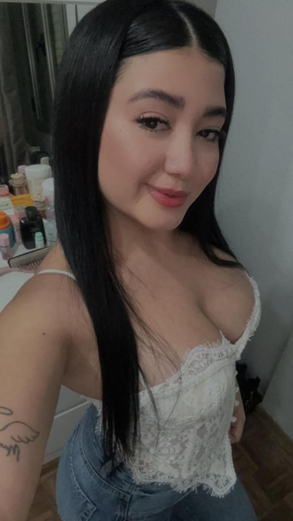 643015122: Chica busca chico en Almería