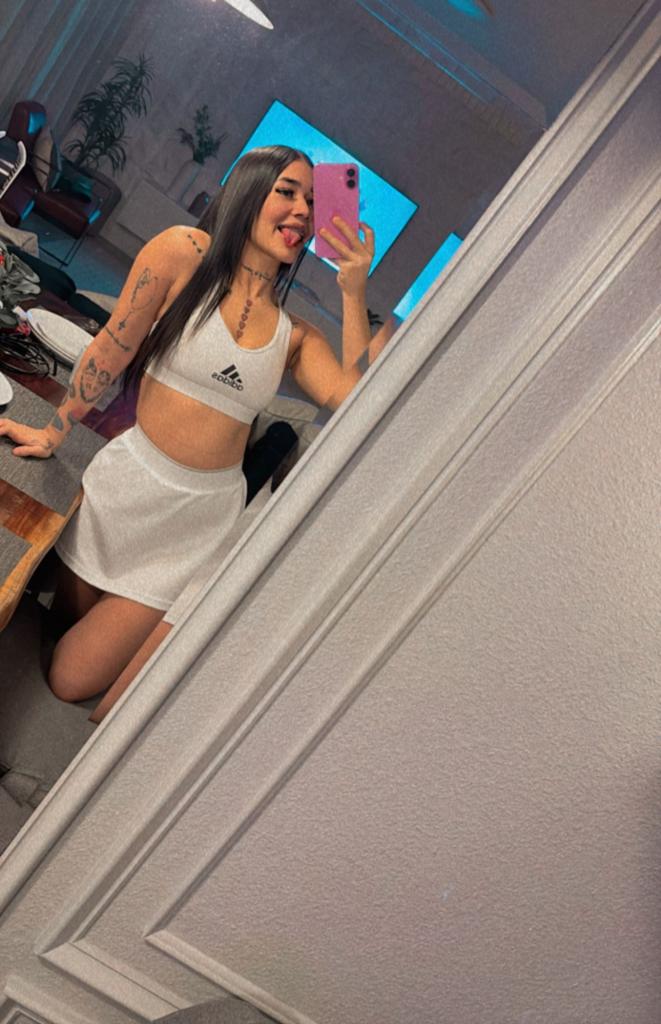 Chica busca chico en Barcelona: 