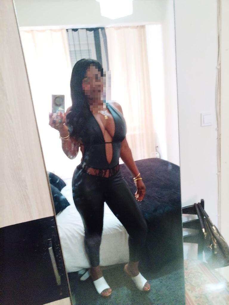 611020583: Chica busca chico en Asturias