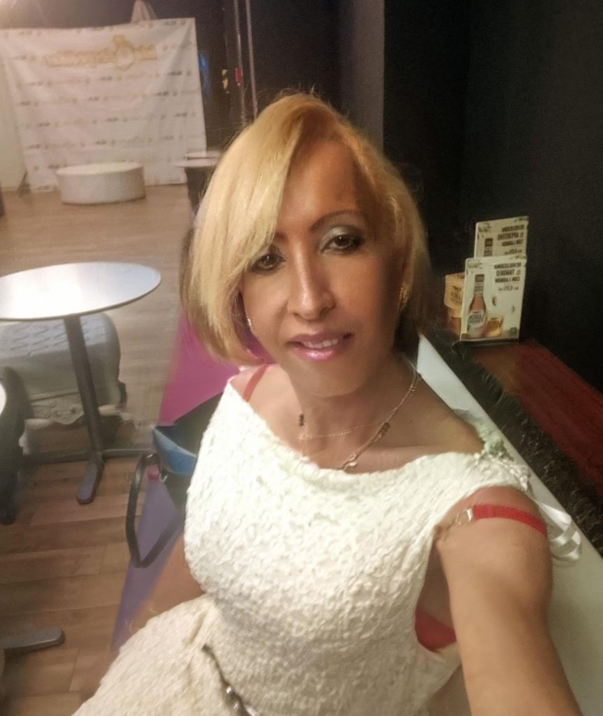 674380515: Transexual en Valencia