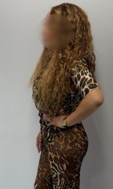 604224255: Chica busca chico en Orense