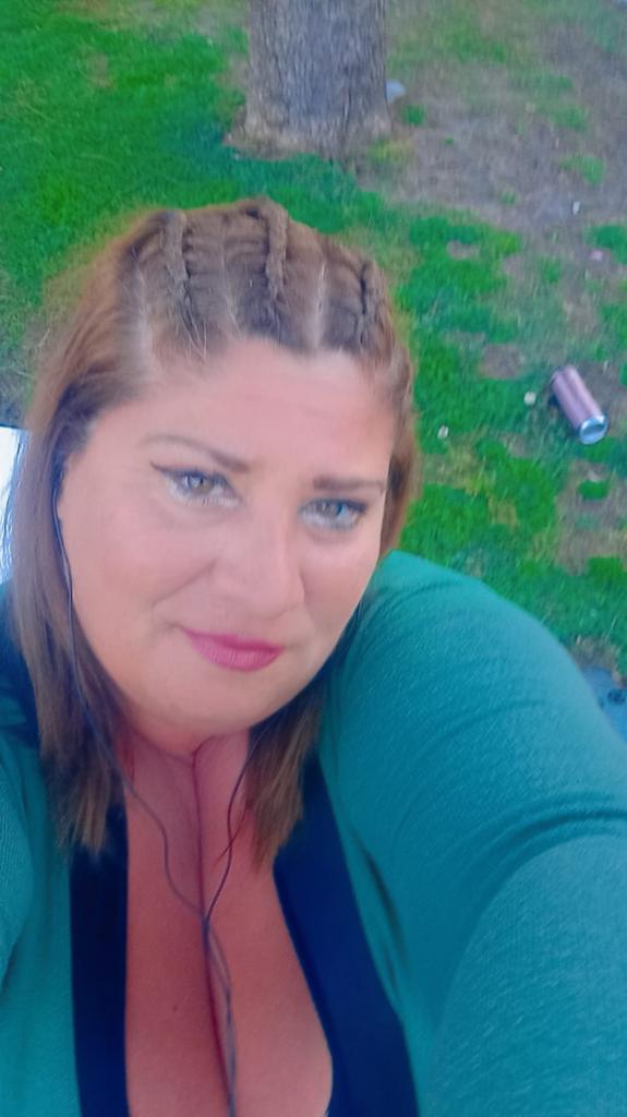 Chica busca chico en Cádiz: 