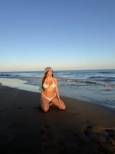 647162929: Chica busca chico en Murcia