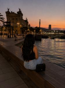 743095406: Chica busca chico en Pontevedra