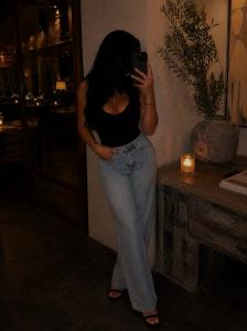 743095406: Chica busca chico en Pontevedra