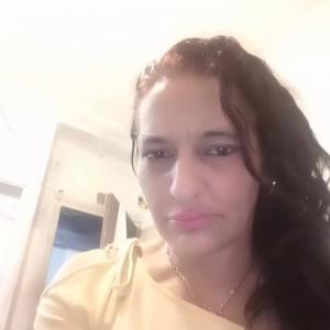 745047636: Chica busca chico en Huelva