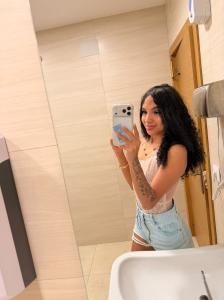 722516170: Chica busca chico en Valencia