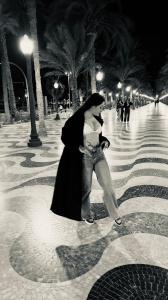 613724643: Chica busca chico en Barcelona
