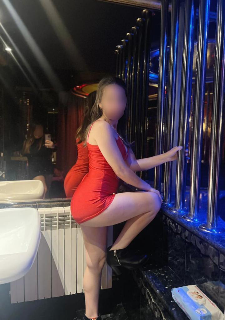 611395198: Chica busca chico en Cantabria