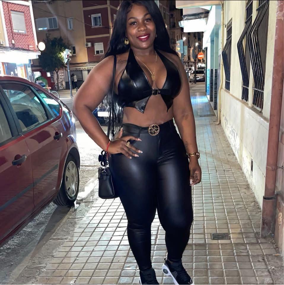604340932: Chica busca chico en Valencia