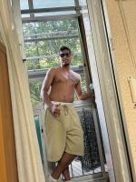 745028405: Chica busca chico en Zaragoza
