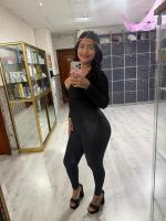 607024370: Chica busca chico en Barcelona