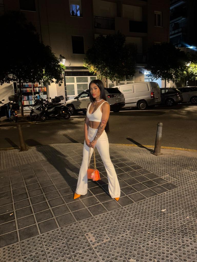 Chica busca chico en Valencia: 