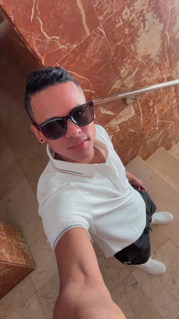 672136516: Chico busca chica en Murcia