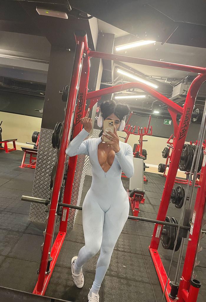 623558949: Transexual en Valencia