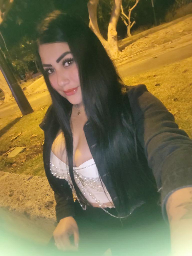 Chica busca chico en Tenerife: 