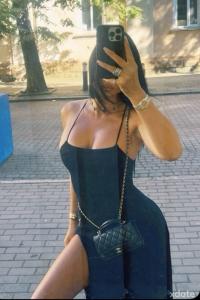 692637448: Chica busca chico en Ibiza