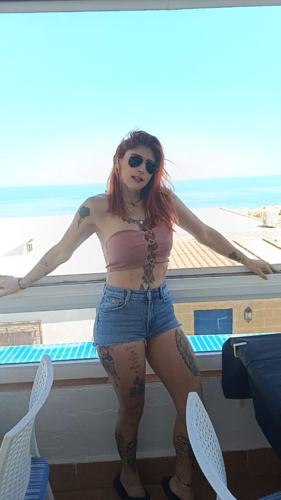 641122190: Chica busca chico en Pontevedra
