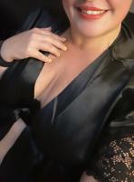 678961471: Chica busca chico en Sevilla