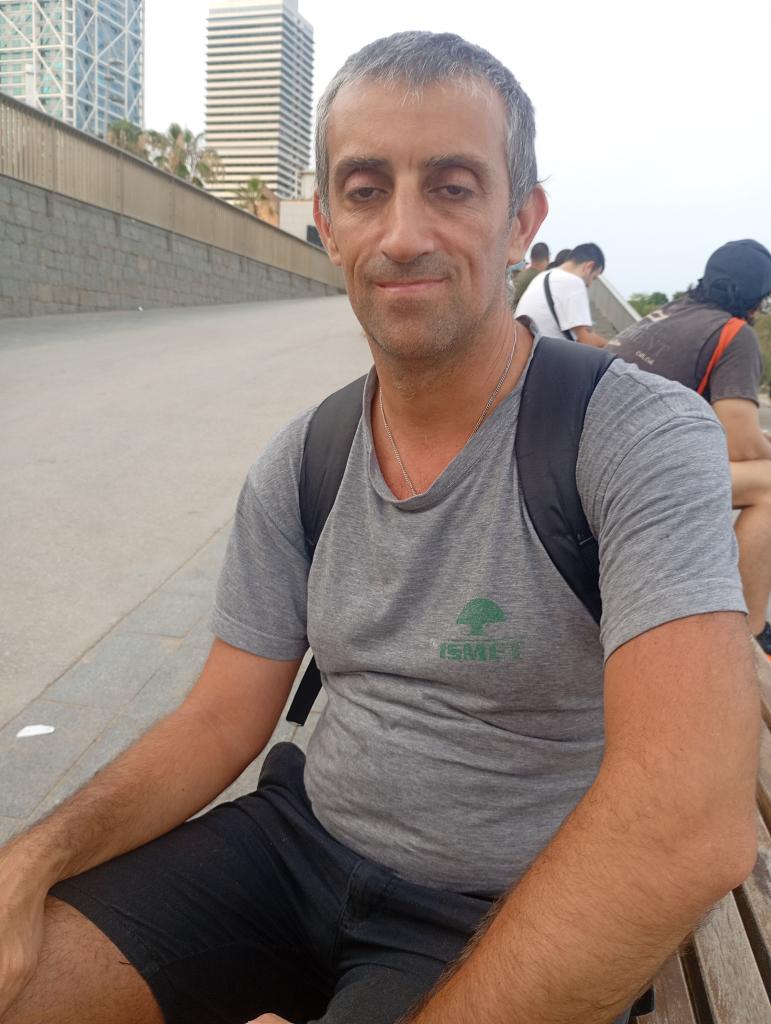 Chico busca chica en Barcelona: 