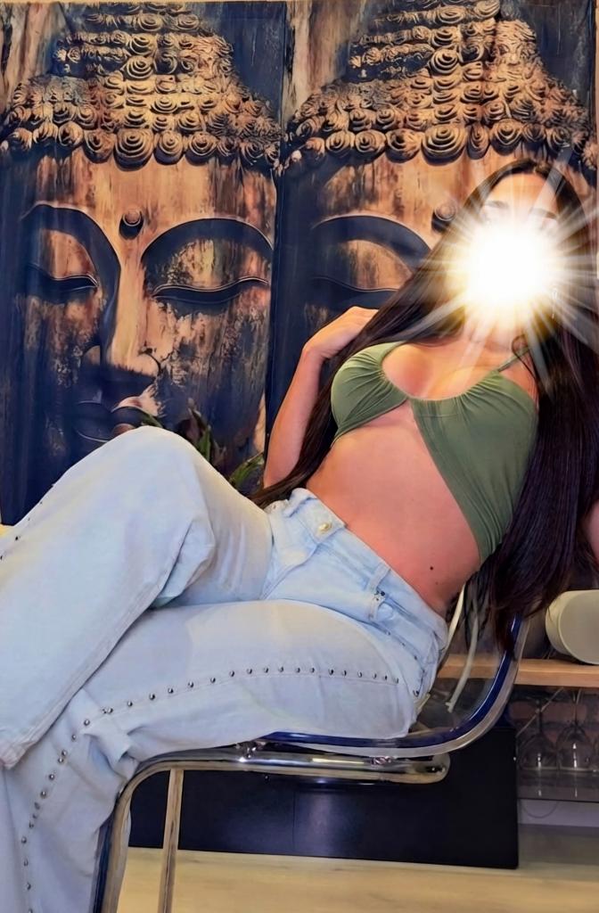 Chica busca chico en Granada: 
