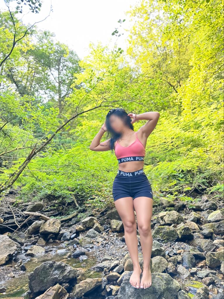 697925547: Chica busca chico en Guipúzcoa