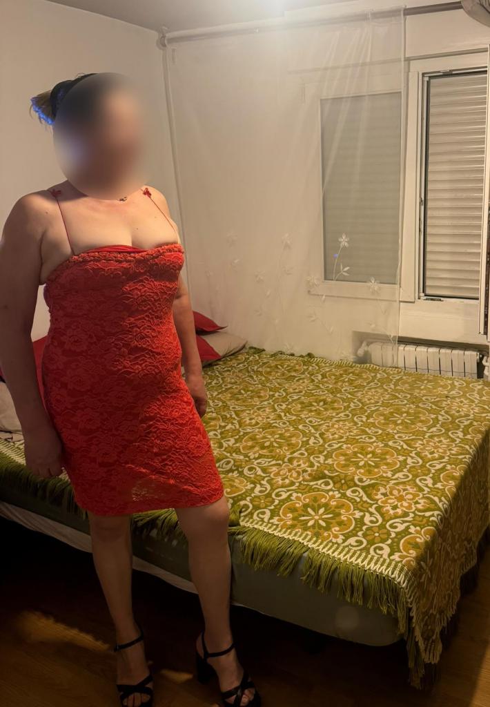 631409613: Chica busca chico en Cantabria