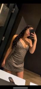 623567385: Chica busca chico en Barcelona